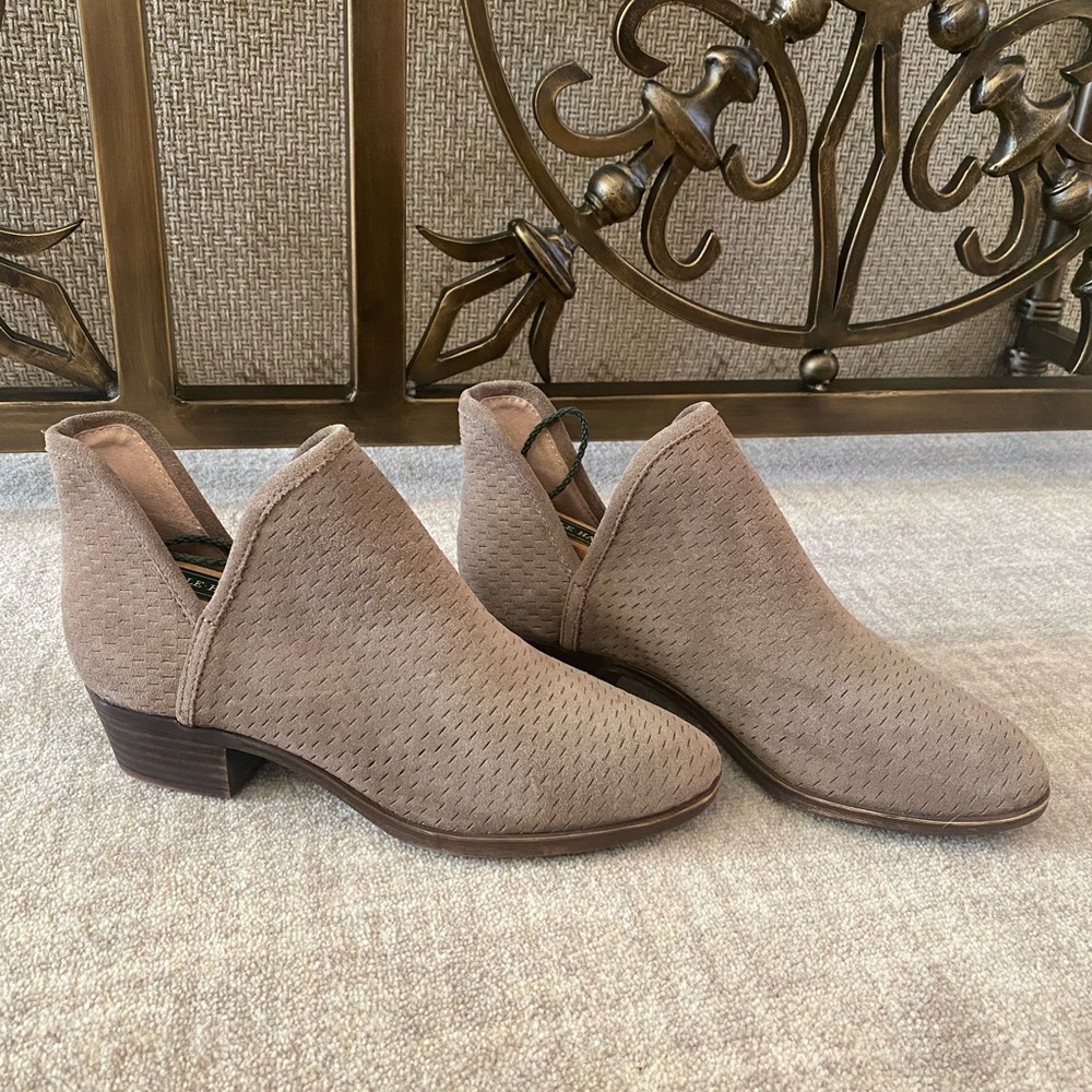 Lucky Brand Tan Booties